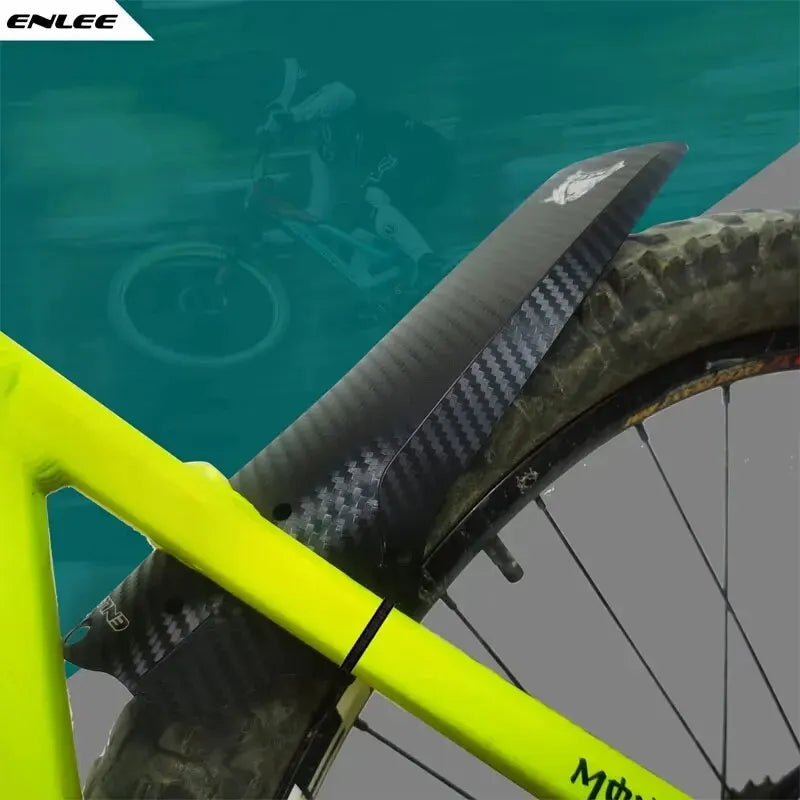 ENLEE Carbon Series mudguard used as a rear stay protector